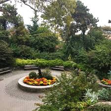 Flowers in other new york city neighborhoods. Things To Do On The Upper East Side On A 30 Budget Full Time Explorer