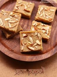 Gur Papdi Recipe Sukhdi Recipe Gujarati Gol Papdi Recipe Recipe In 2020 Recipes Clarified Butter Ghee Chopped Almonds