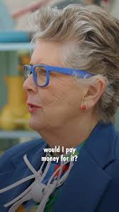 Little #AlexHorne brings a snail to Bake Off. #GBBO