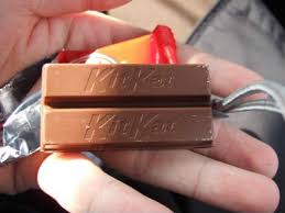 キットカット シュリンクフレーション nestlé サイズ パッケージ 値上げ 食品メーカー ブラック消費者. ç¼¶å…¥ã‚Škitkat Sara Net ã‚µãƒ©ãƒãƒƒãƒˆ ã‚¤ãƒ³ã‚¿ãƒ¼ãƒãƒƒãƒˆã‚´ãƒŸå±‹æ•·