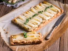 Tartelettes Aux Asperges Blanches Et A La Feta Recette Recettes De Cuisine Recette Tarte Legumes Mini Tarte