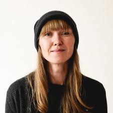 Heute also: Unser neues Berliner Büro wird eröffnet. Nach über einem Jahr  Planung, Kompromissen und Provisorien ist es endlich soweit. Toll,  Vorfreude und vor allem Ina Schmitz, STUDIO HENRI FISCHER,…