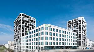 Click to learn more about our safe travels program. Holiday Inn Express Munchen City West Munchen Holidaycheck Bayern Deutschland