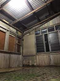 Angin yang macuk dari celah jendela akan sangan segar. Air Tangan Si Bujang Makeover Bilik Rumah Kampung Cantik Macam Studio House Impiana