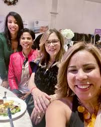 Agradecemos la invitación a la Gala de Navidad y Recaudación de Fondos para  el orfanato El Faro en la República Dominicana. Valoramos el esfuerzo y  compromiso por parte de @helpinghandsbyjoha & @dominicanos_encanada