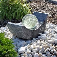 Clgarden edelstahl springbrunnen esb8 design säulenbrunnen eckig mit led beleuchtung. Granit Springbrunnen Sb15 Mit Drehender Glaskugel Und Led Beleuchtung Gartenbrunnen Kugelbrunnen Amazon De Garten Gartenbrunnen Springbrunnen Led Beleuchtung