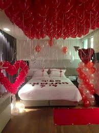 33 Best Beautiful Valentines Day Decorations Ideas Diy 33 Best Beautiful Valentines Day Decoratio In 2020 Romantic Bedroom Decor Romantic Room Valentines Bedroom