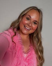 Ashley Borrelli's Instagram, Twitter & Facebook