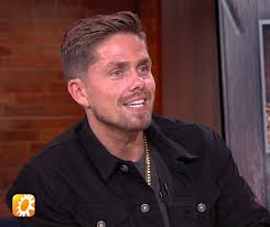 De roem en het geld komen alleen wel met de nodige problemen. Ongemakkelijk Moment Andre Hazes Jr In Boulevard