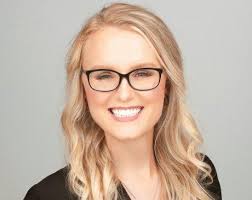 Holly Cheung's Instagram, Twitter & Facebook