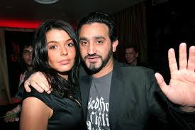 Réponse par twitter interposé de cyril hanouna : Qui Est Emilie L Ex Compagne De L Animateur Cyril Hanouna