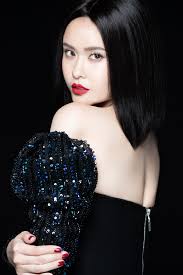 Các bảo tàng công cộng đầu. Háº­u Ly Hon Tim TrÆ°Æ¡ng Quá»³nh Anh Báº¥t Ngá» Chá»n Phong Cach Ná»•i Loáº¡n