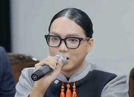 Phạm Thoại làm gì sau lùm xùm đại sứ nông sản? 👇👇👇