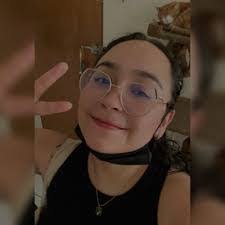 Iris Arreola's Instagram, Twitter & Facebook