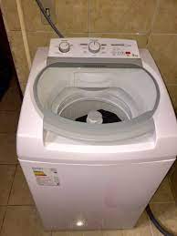 A máquina de lavar brastemp 15 kg possui cestos independentes, capaz de lavar roupas coloridas e brancas ao mesmo tempo, assim como roupas. Lavadora Brastemp Bwj09a Com Enxague Duplo 9kg Branca Entre 7kg E 9kg Casas Bahia 5424170