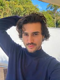 Hey! Thanks for allowing me into the group. Looking for some thoughts, I'm  a 27 year old male, love my fitness, coffees and general socials. Working  in finance and relocating to Sydney