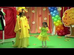 игры с мамами на утреннике 8 марта в детском саду Ogorodnoe Defile Video Sirin Youtube Detskie Razvlecheniya Deti Tancuyut Doshkolnik