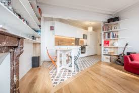 Carrelages et vinyles s'y volent la vedette, appréciés pour leurs multiples décors ou leurs effets bois, pierre ou marbre ultra tendance. Cuisine Carreaux Ciment 12 Photos De Cuisines Tendance Cote Maison