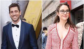 Aaron charles rodgers is an american football quarterback for the green bay packers of the national football league. Who Has A Higher Net Worth Aaron Rodgers Or His Girlfriend Shailene Woodley