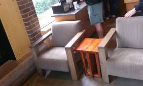 Wedgewood Seattle Starbucks Featuring A Neighborhood Store Starbucksmelody Com Comfy Chairs 2x4 Furniture Chair Design
