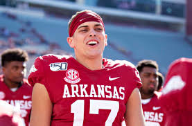 Today on hawgsports live we break down the top 10 razorback football players, discuss the latest in razorback football, basketball and baseball recruiting with danny west and talk hog baseball with pete roulier. Arkansas Razorback Football Former Hog Nick Starkel Debuts At Sjsu