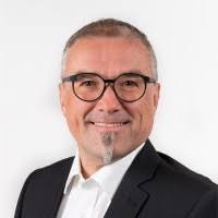 9 "Thomas Hutter" profiles