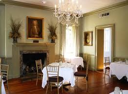 Old Pink House Restaurant In Savannah Ga Outstanding Food Service And Ambiance This Is The Exact Table Wil Pink Houses House Restaurant Pink House Interior