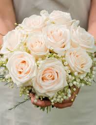 Brautstrauss Cremefarben 8 Blumenstrauss Hochzeit Brautstrauss Hochzeit Strauss