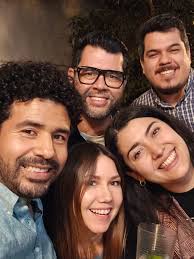 Grande el talento con la participación de Zara Gilbert @zaragilbertt.mx en  Casa Verde @casaverdebrew