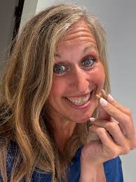 🦆🦆🫐🫐 Let's play a game… DUCK DUCK GOOSE — but make it Blue Blue Razz!  😆 Here's how it works: I'm giving away one FREE sample packet of our brand  new Blue