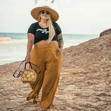 Hawaii Beach Outfit Ideas Hawaii Packing List Plus Size Clothing Outfits For Women Beach Work Hawaii Outfits Plus Size Outfits Plus Size Summer Outfits