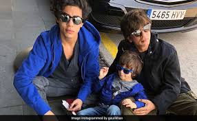 Shahrukh khan was born on 2 november 1965 in new delhi they have three children, son aryan khan (b. Shah Rukh Khan S Son Aryan As The Lion King S Simba Nepotism Says Twitter