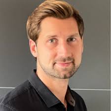 Mitarbeitende von Robert Aebi GmbH