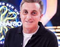 Since 2000 he has hosted the tv show caldeirão do huck (lit. Luciano Huck Tera O Maior Salario Da Tv Ao Estrear Aos Domingos Na Globo Purepeople