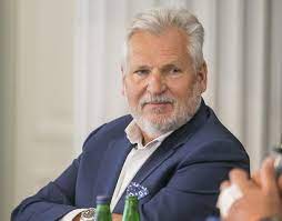 Leniwiec, „reggae dla pana prezydenta. Tak Mieszka Aleksander Kwasniewski Niewiarygodnie Piekna Rezydencja A Ten Ogrod Wideo Super Express Wiadomosci Polityka Sport