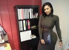 For three seasons, dozens of women competed to win the public enemy rapper's affections on vh1's flavor of love, and on the second series, a woman named chandra deelishis davis took home the victory—and her man. Chandra Davis Biography Age Husband Jasmine Davis Hot Instagram