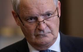 The calm hand of Marc Garneau