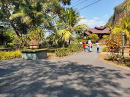 Pertama kali menonton episod pertama sebenarnya terpesona dengan lokasi di kedah. Keriang Hill Resort Pernah Viral Kerana Lelaki Kiriman Tuhan