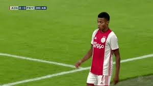 David neres speelt dit jaar niet meer voor ajax. David Neres Ajax Gif Davidneres David Neres Discover Share Gifs
