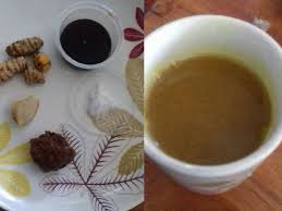 Tak sulit menemukan kunyit asam dijajakan di berbagai lapak jamu tradisional. Buat Jamu Dengan 4 Bahan Ini Untuk Kempiskan Perut Dan Awet Muda Keluarga
