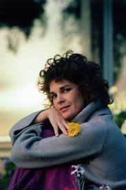 They had been married for 1 year. Ali Macgraw Life Story And Glamorous Photos From Her Early Career