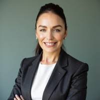 60+ "Kellie." profiles