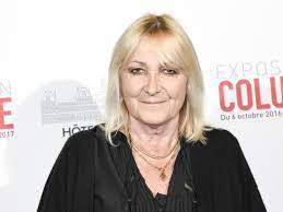 Gérard leclerc est un journaliste incontournable de la radio et de la télévision. Julie Leclerc Voix Historique D Europe 1 Depuis 45 Ans Va Qu Tele Star
