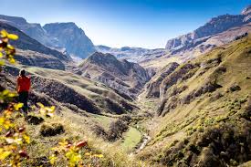 Im osten grenzt das land ans kaspische meer. Kleines Land Grosse Vielfalt Wandern In Aserbaidschan Fraulein Draussen
