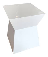 Modern White Gloss Accent Table On Chairish Com Table Modern Side Table Accent Table