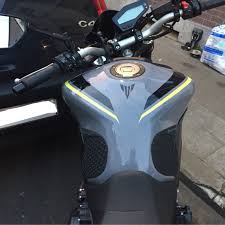 Tank Covers Automotive Tank Protector Bagster Yamaha Mt 09 2017 Grainy Black Mat Carbone The sculpted riding positions disperse body weight across a greater area so you enjoy mile after mile of comfort. tank covers automotive tank protector