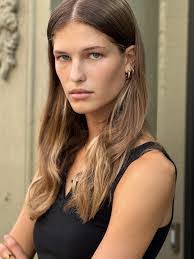 Abbey Ries's Instagram, Twitter & Facebook