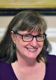 Don't forget: Spring forward one hour Sunday morning (2am officially  becomes 3am)! Your phone should update automatically, but those other  clocks won't change themselves. Sweet dreams of brighter evenings ahead. ⏰  https://www.farmersalmanac.com ...