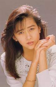 80 s おしゃれまとめの人気アイデア pinterest マサシ 工藤静香 80年代 アイドル 90年代スタイル