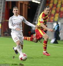 Piast gliwice pokonał mks cracovia ssa i awansował już na 5 pozycje w tabeli! Jakub Swierczok Ma Wielkie Ego Z Trudem Funkcjonuje W Grupie Ale Zachwyca Niewiarygodna Skutecznoscia